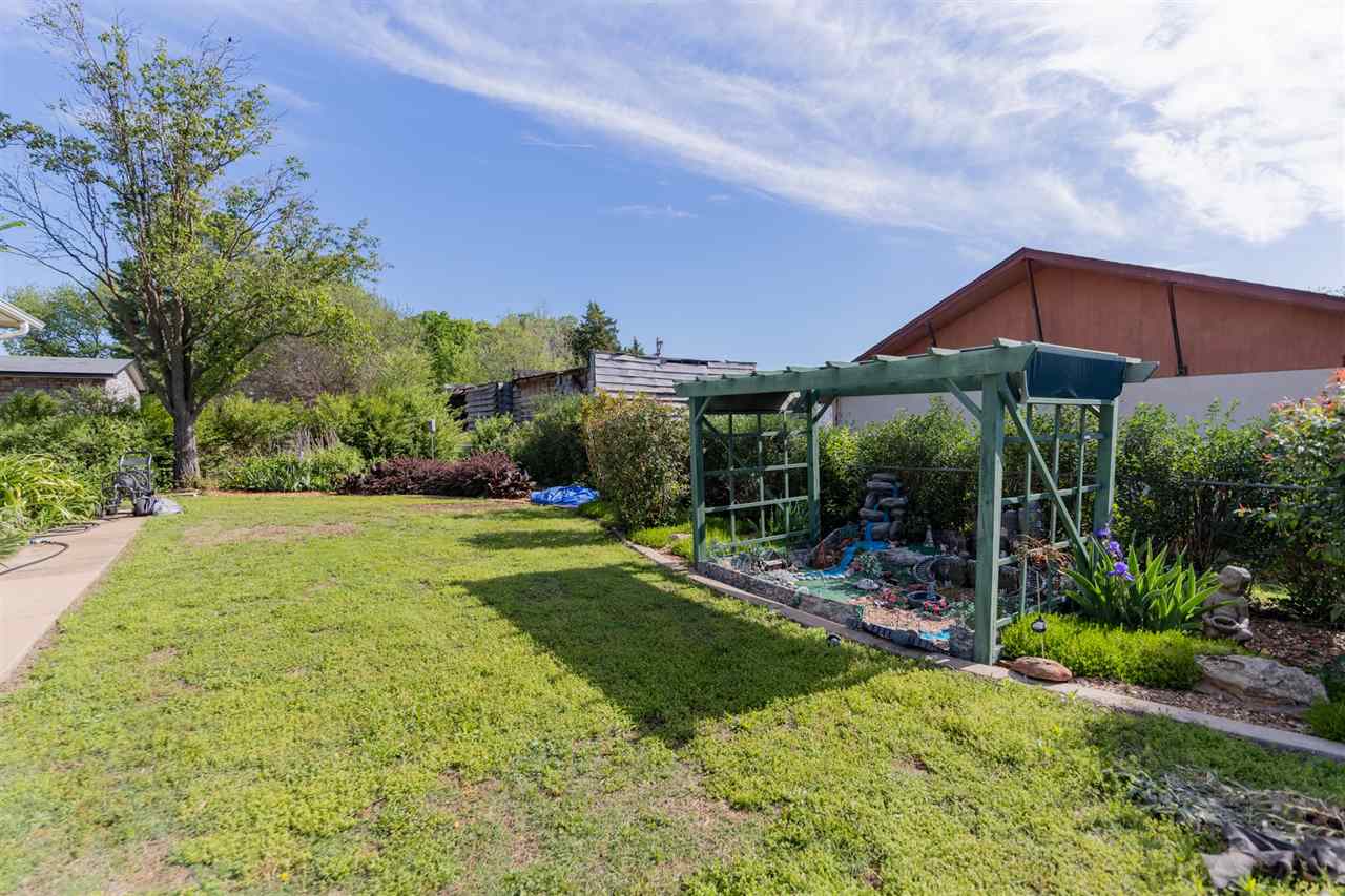 325 S Terrill Drive