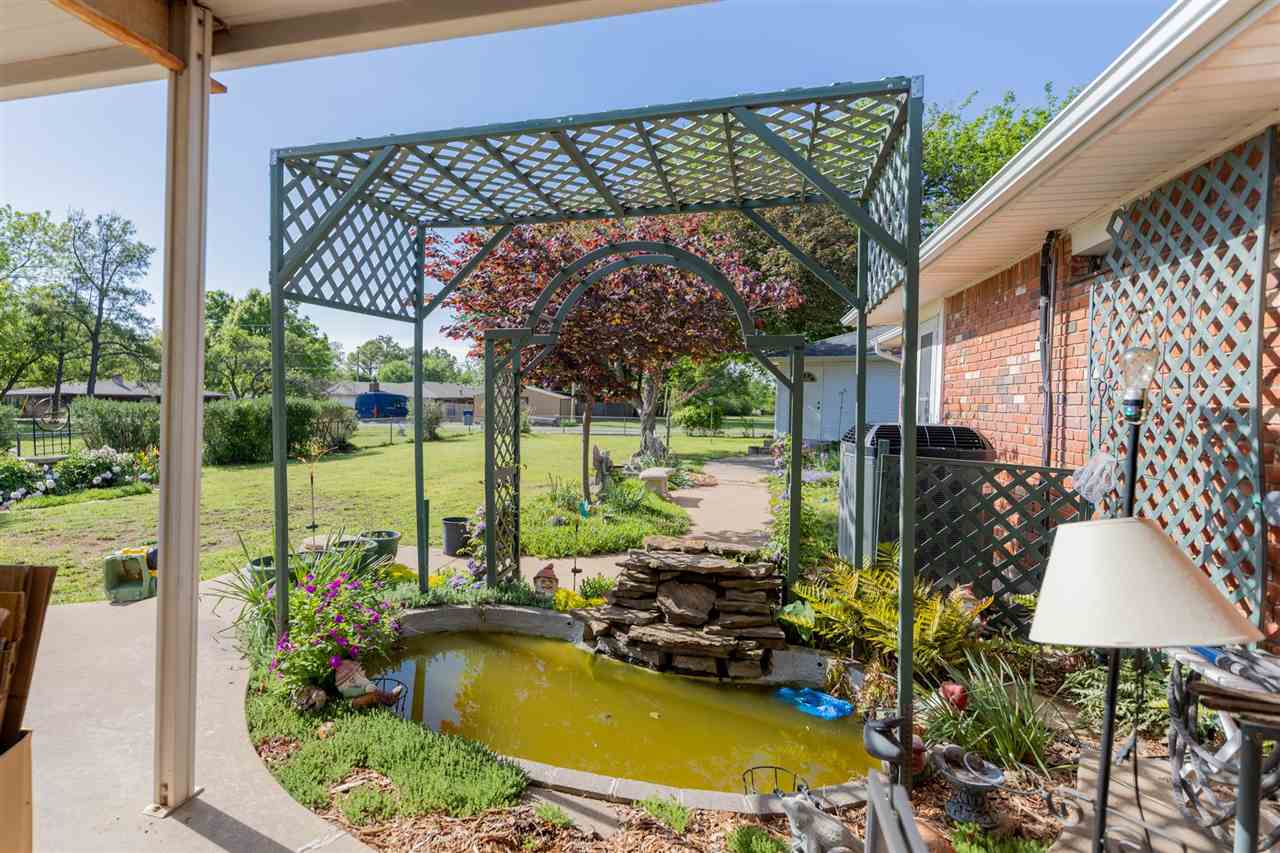 325 S Terrill Drive