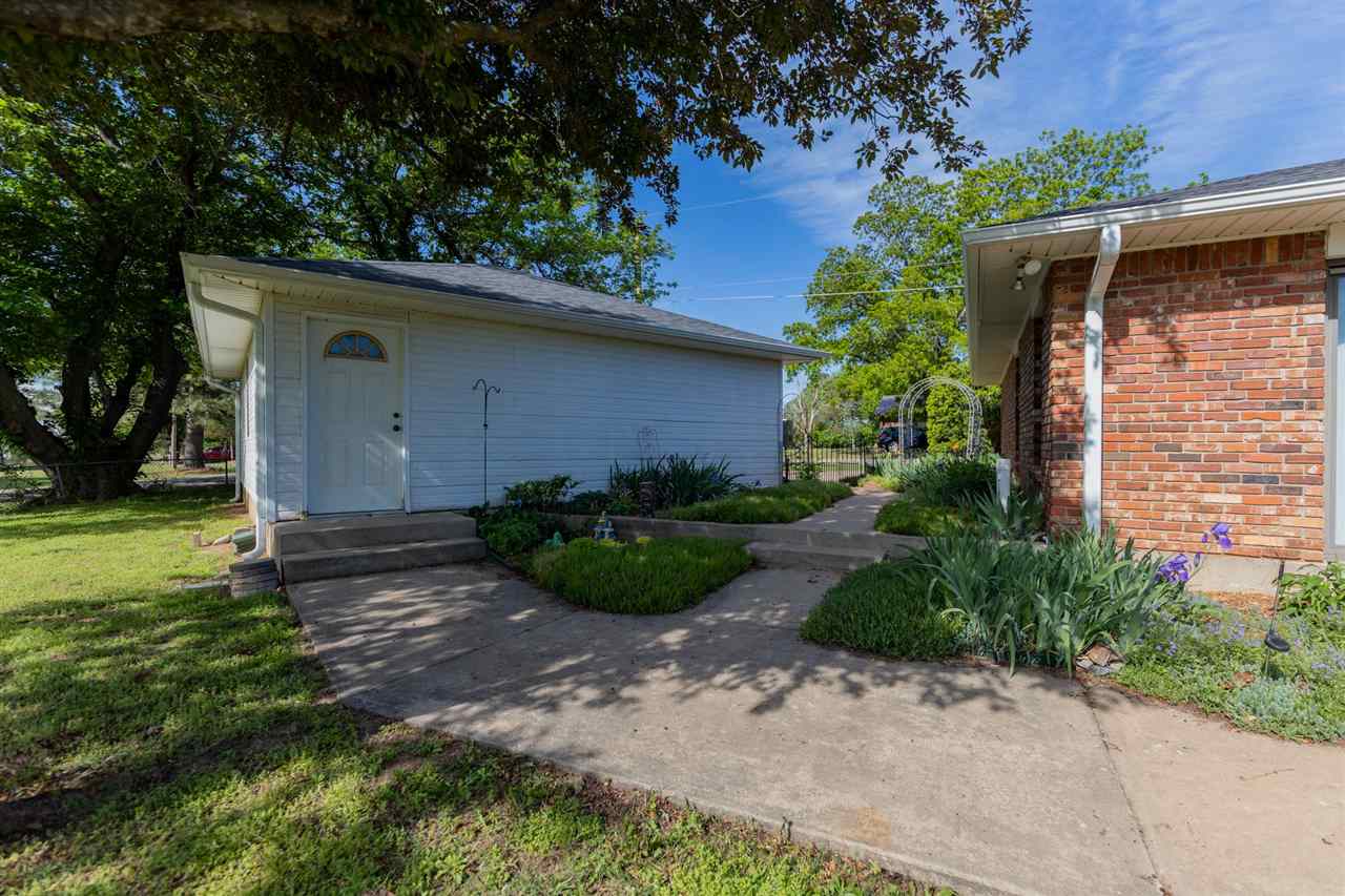 325 S Terrill Drive