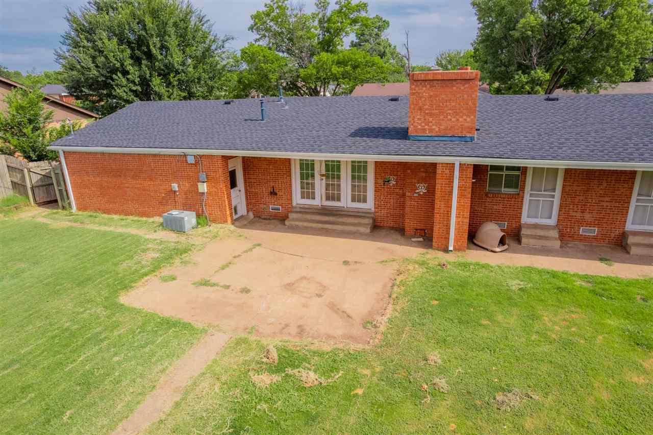 1705 E 3rd