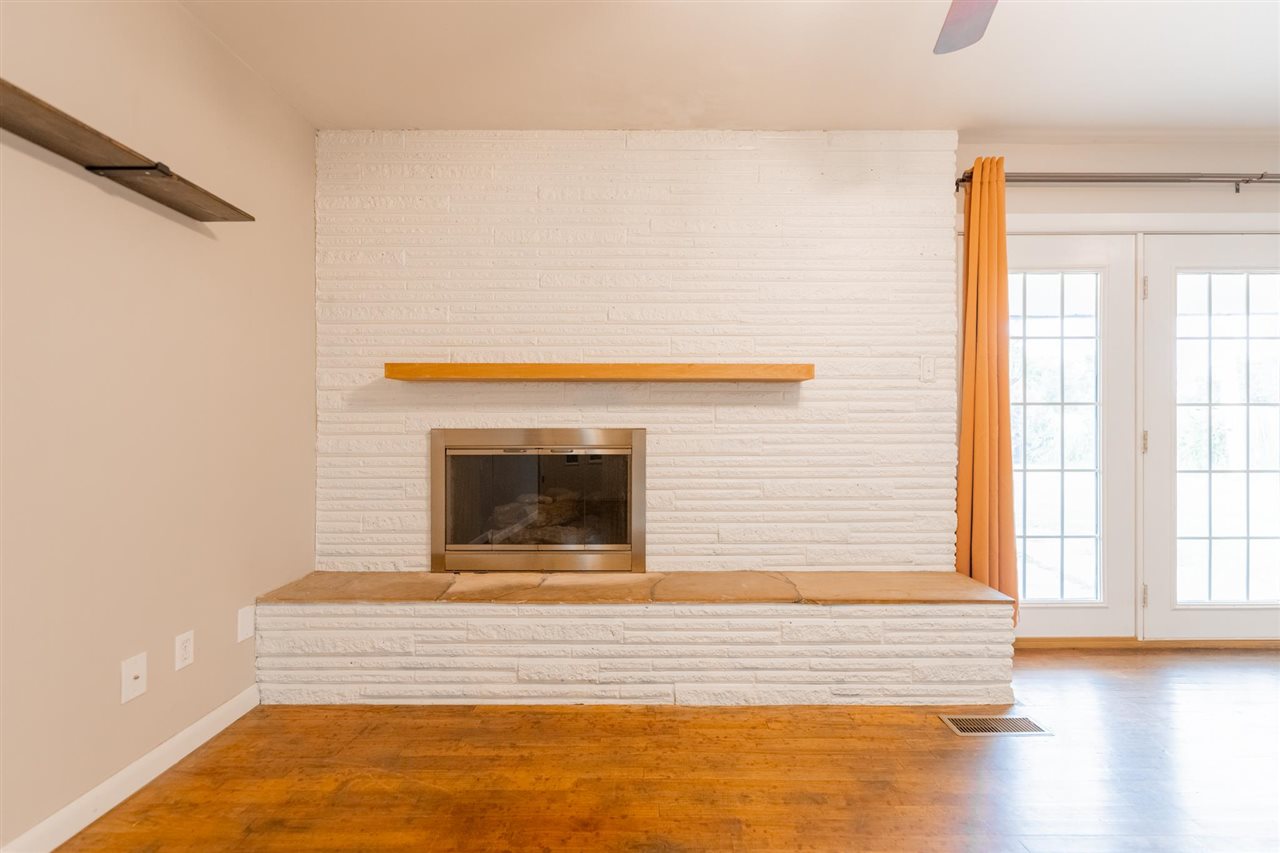 1705 E 3rd