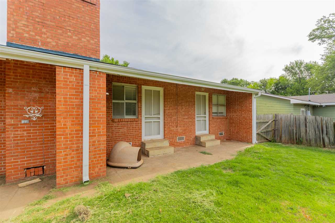 1705 E 3rd
