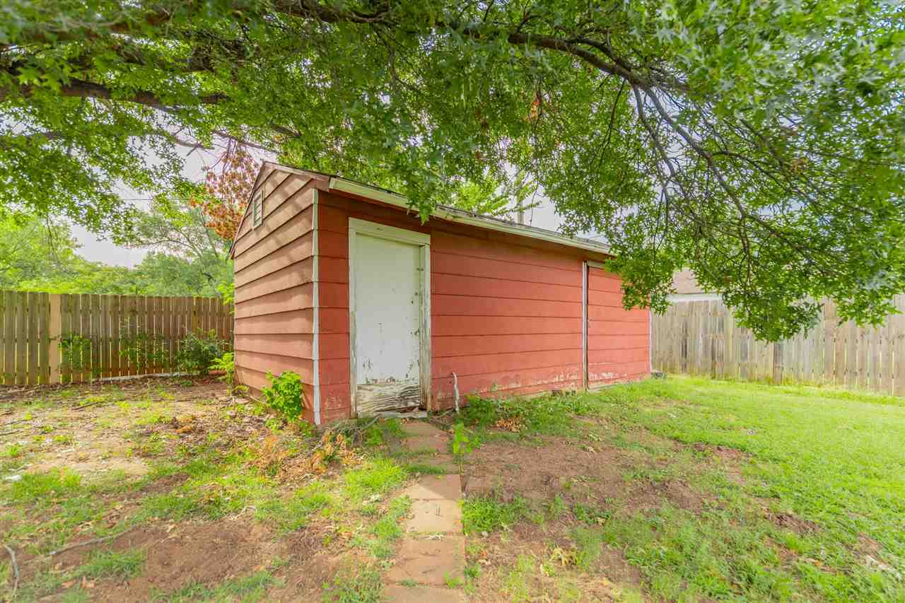 1705 E 3rd