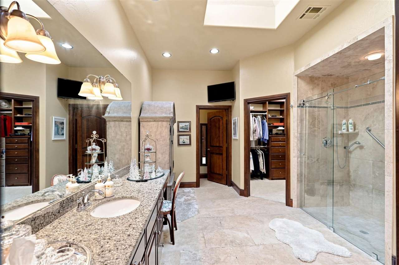 3224 W Charleston Court