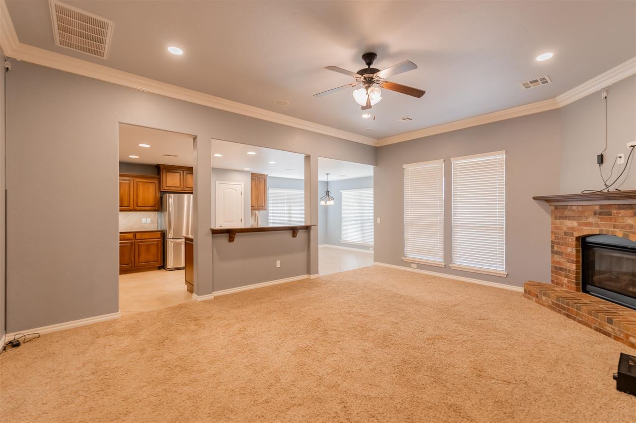 509 E Topaz Avenue