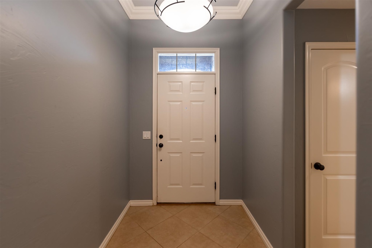 509 E Topaz Avenue