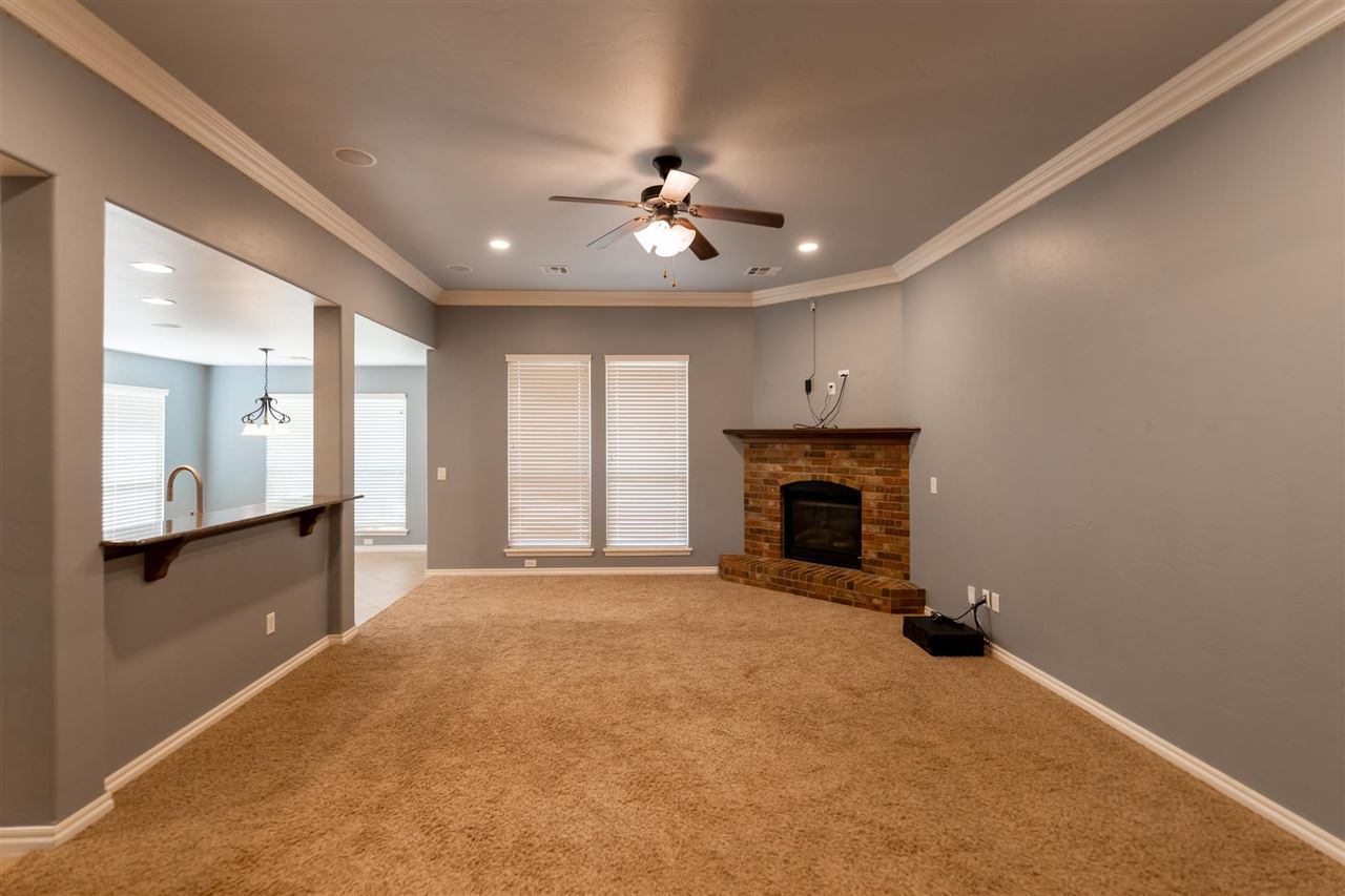 509 E Topaz Avenue