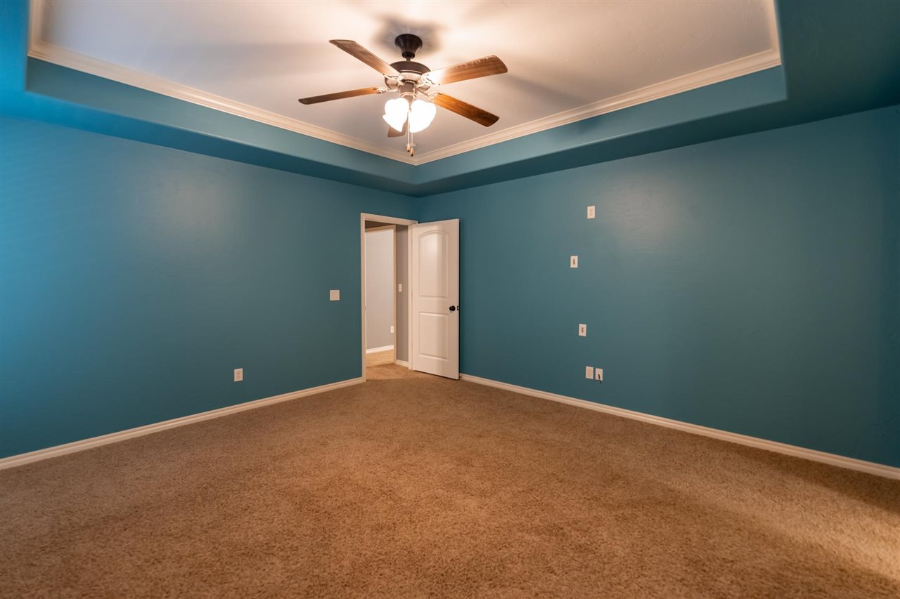 509 E Topaz Avenue