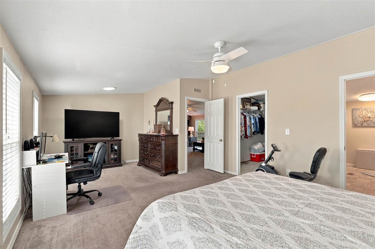 13505 E Airport Road