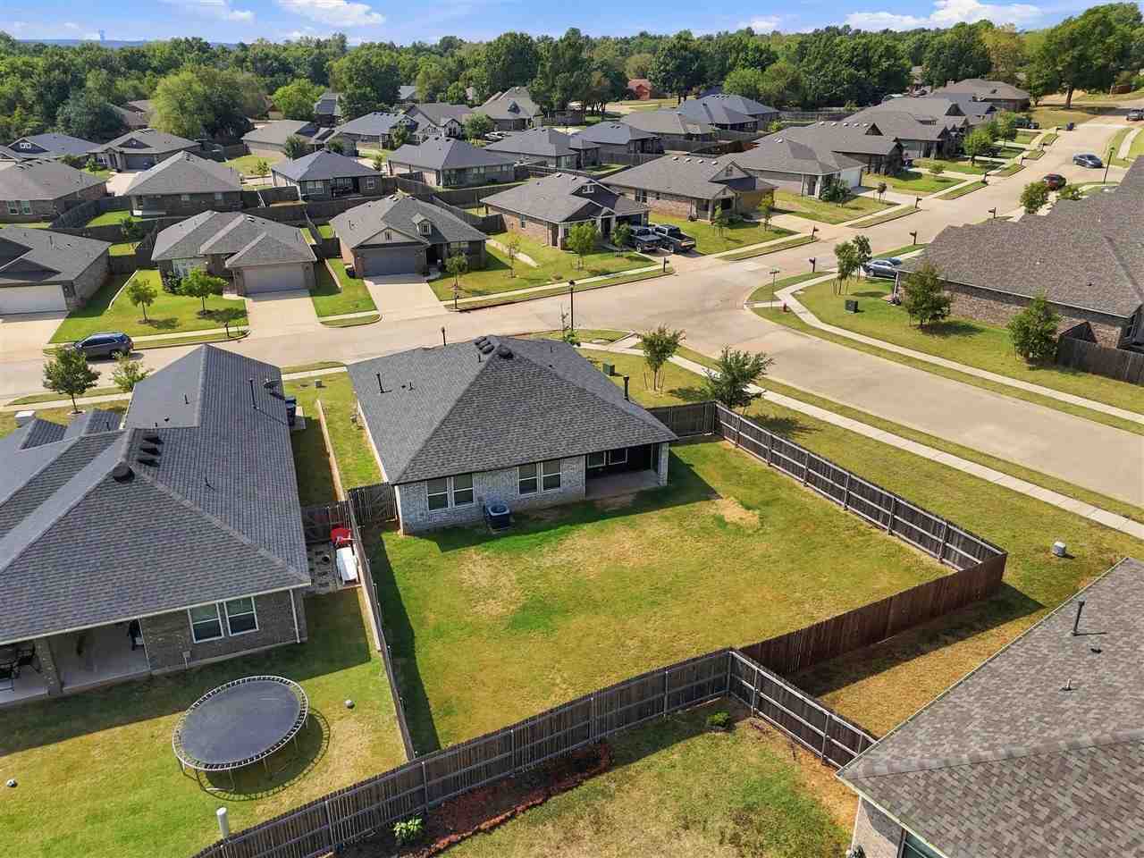 4306 W Country Club