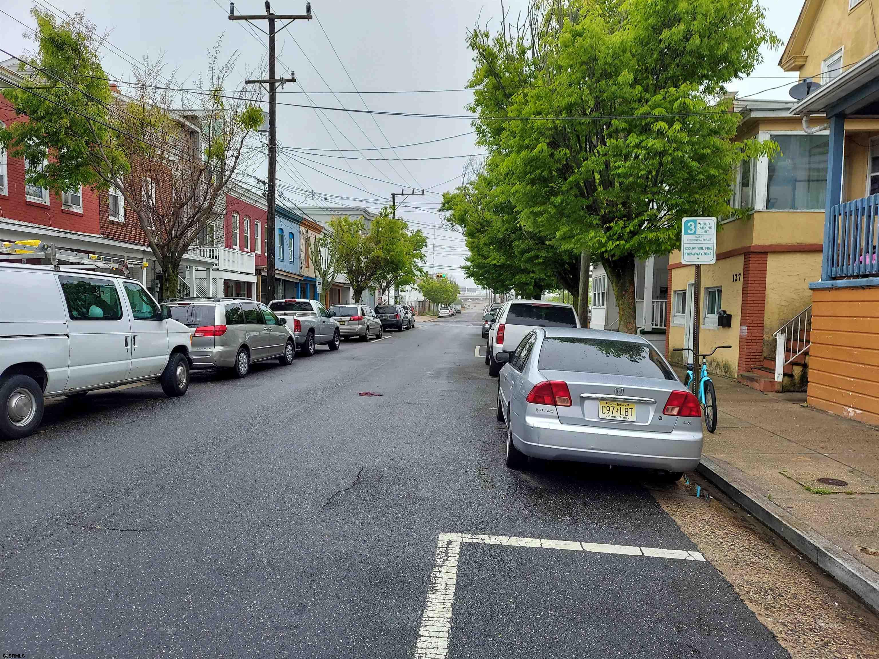 123 N Georgia Ave