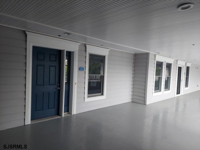 2102 Seaboard Cir Unit: 2102
