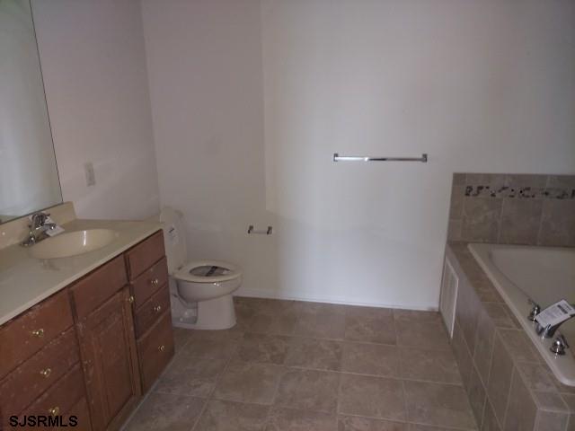 2102 Seaboard Cir Unit: 2102