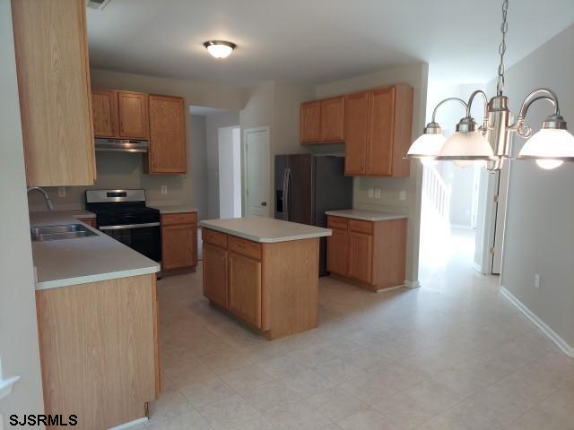 44 Chancellor Park Dr