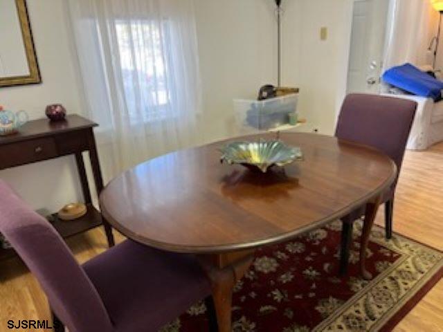 54 N Annapolis Ave