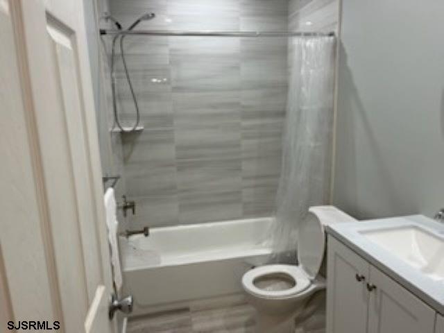 407 Meadowbrook Dr Unit: 407