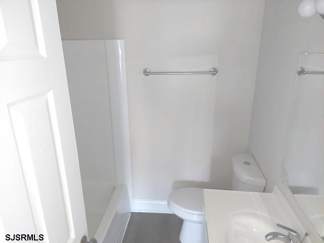 6 Hutchison Pl
