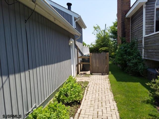 6 Hutchison Pl
