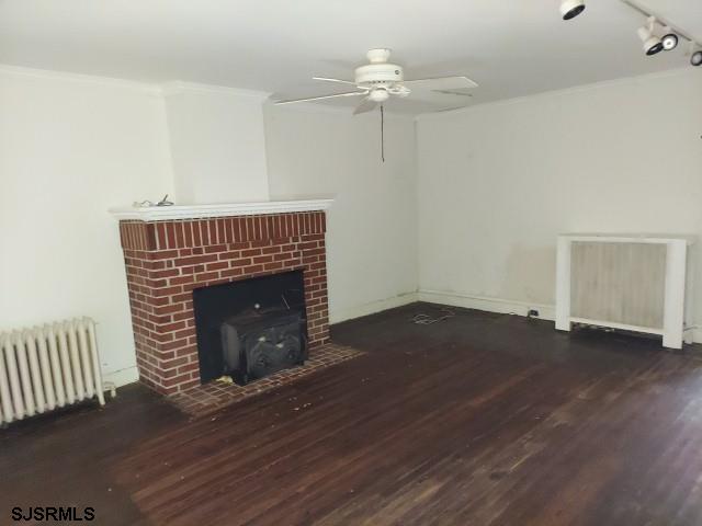 3040 Fernwood Ave
