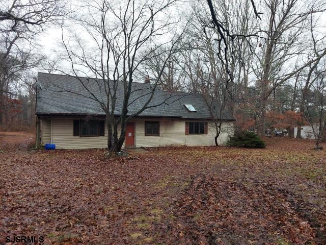3040 Fernwood Ave