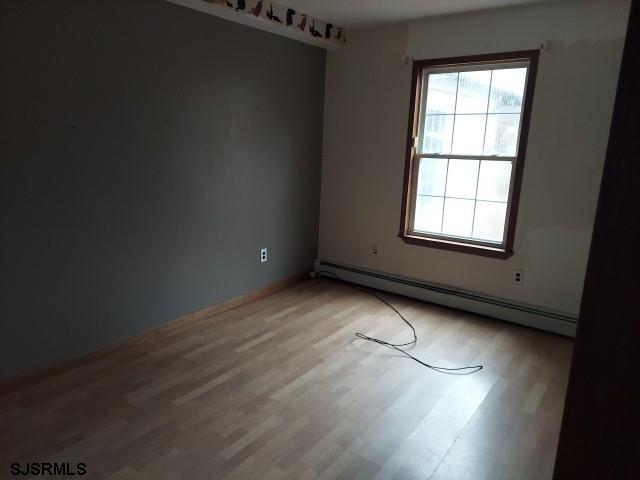 3040 Fernwood Ave
