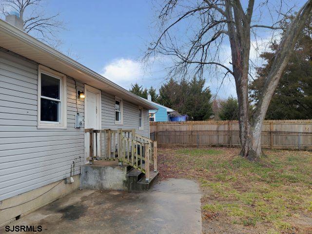 406 Larchmont Dr