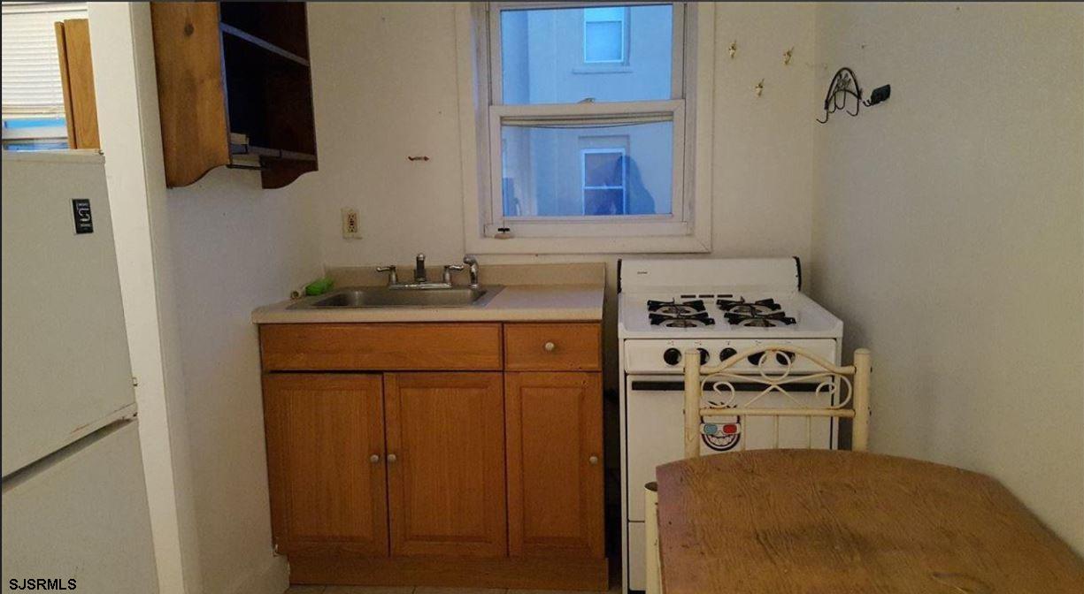 142 S Bellevue Ave