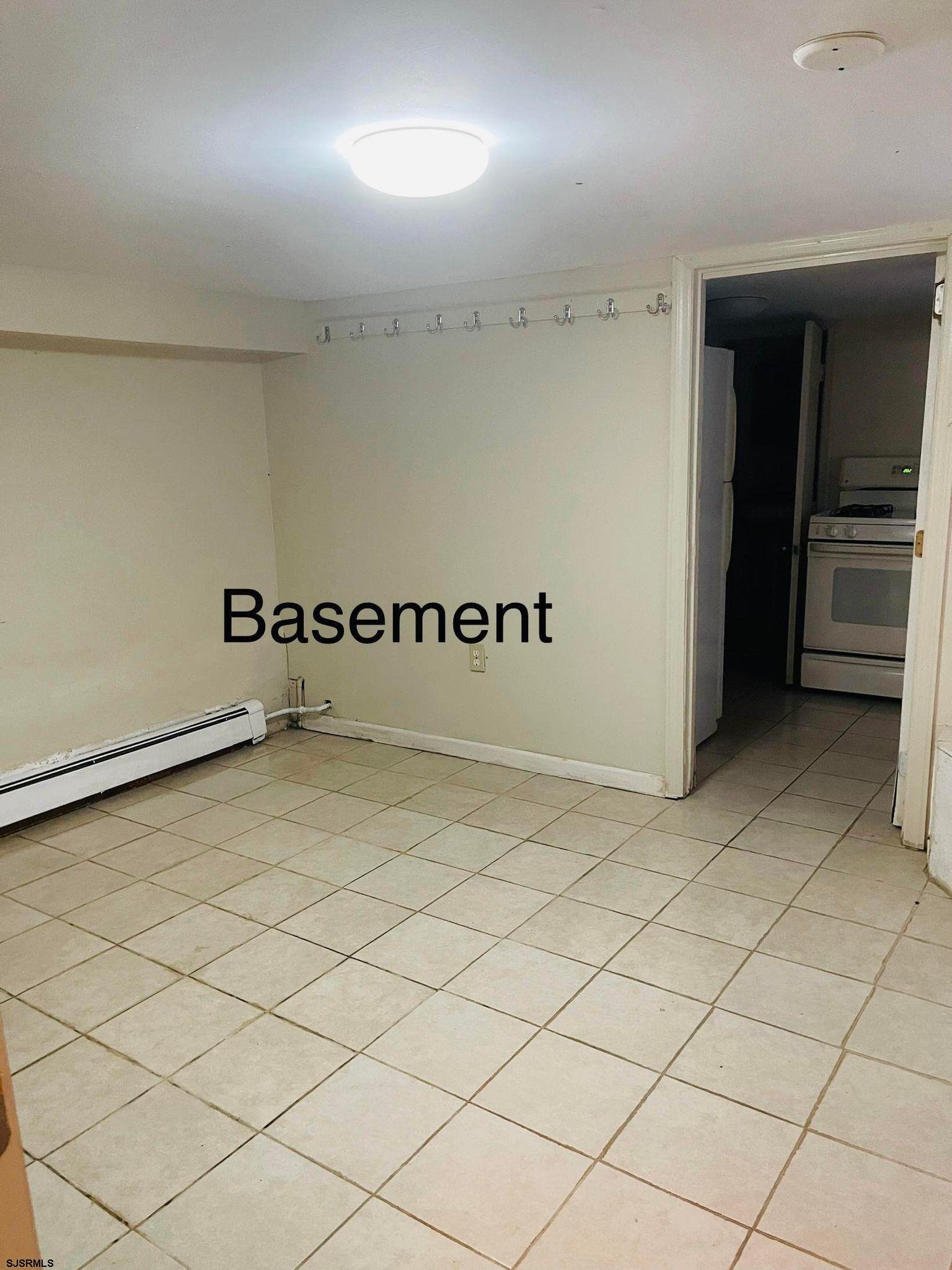 32 N CALIFORNIA Ave