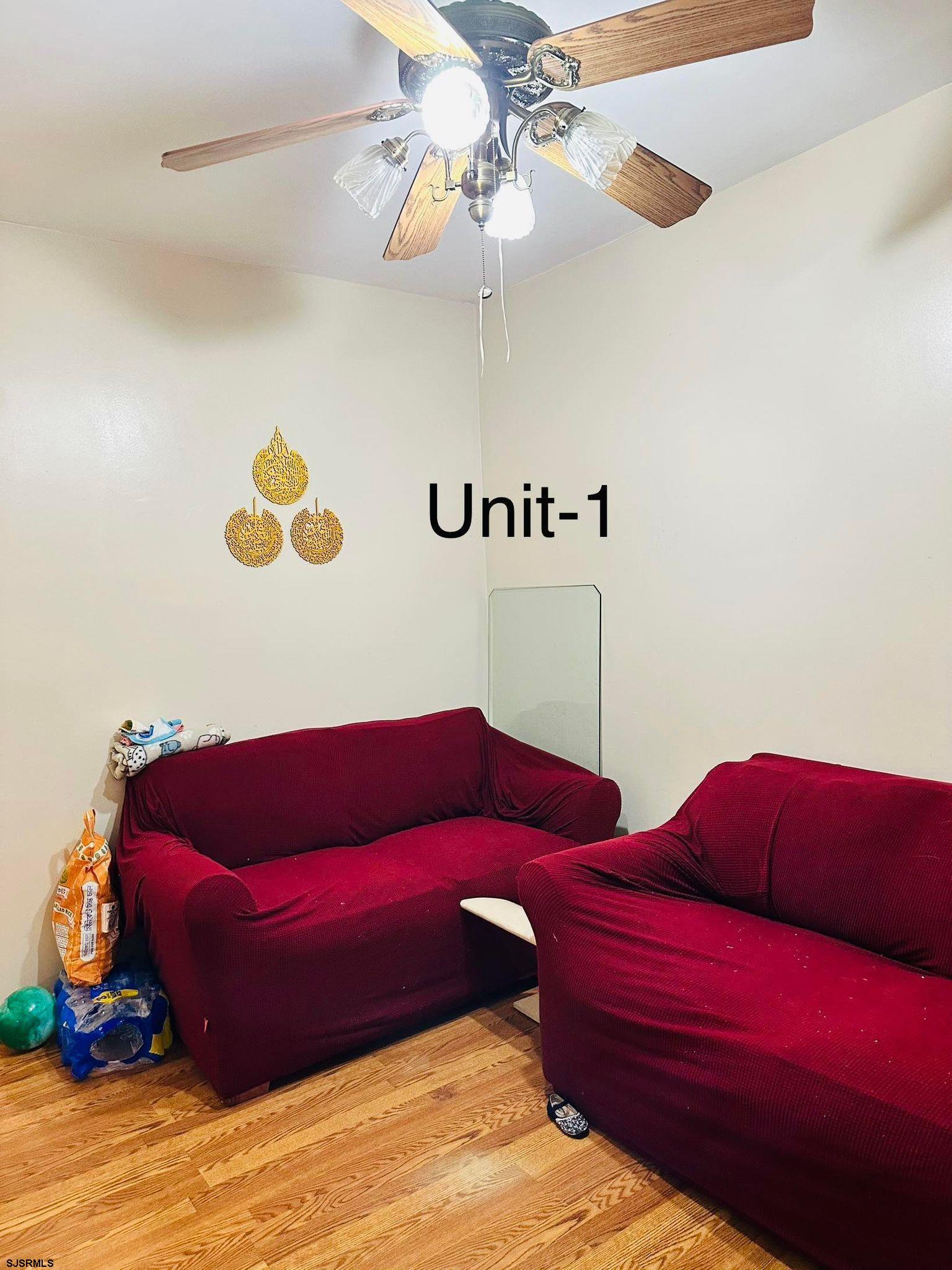 32 N CALIFORNIA Ave