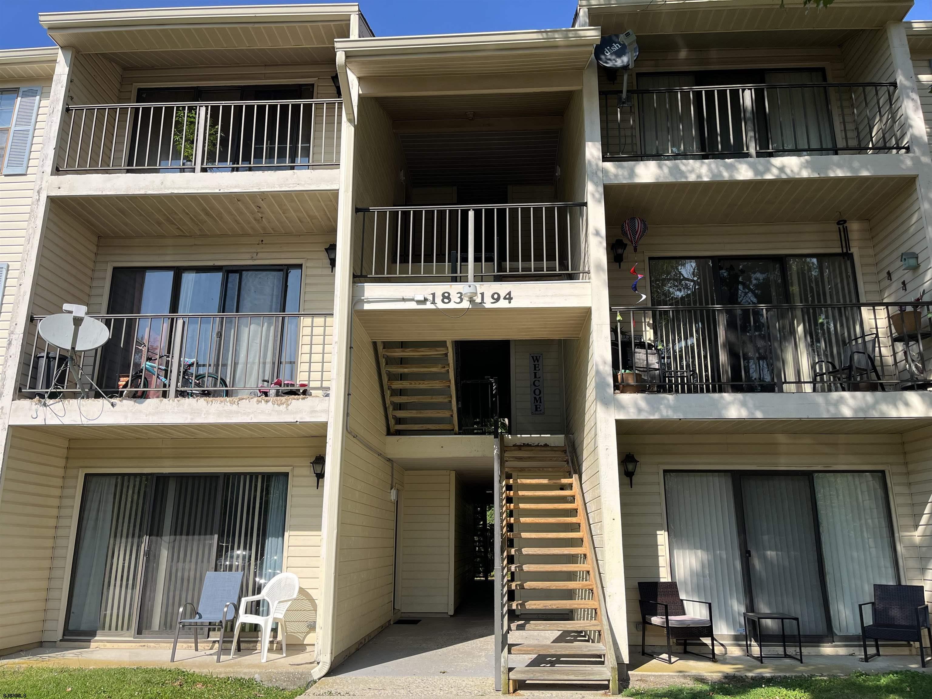 190 Colonial Ct Unit: 190