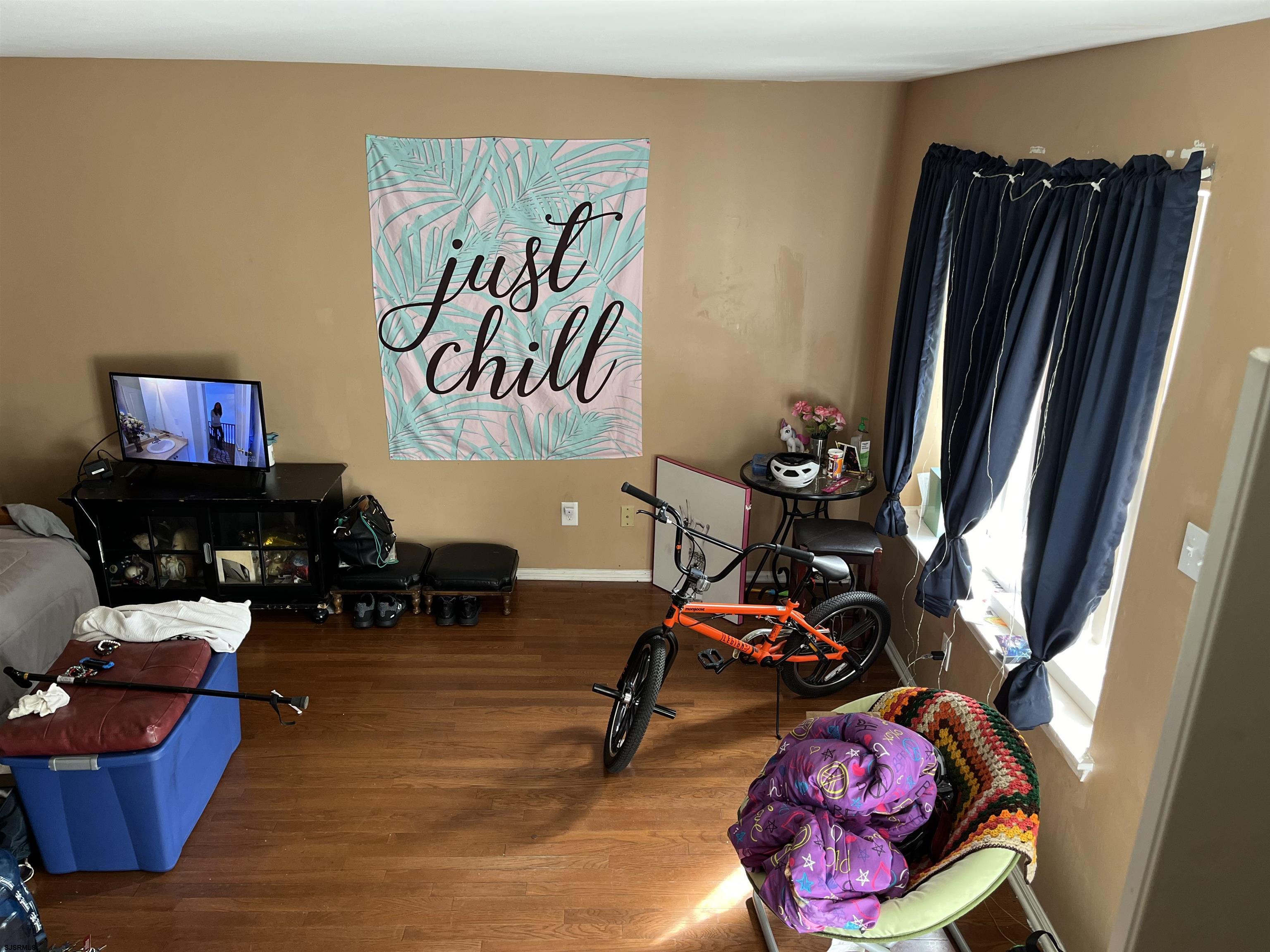 4833 Hawthorne Ave Unit: 4833-216