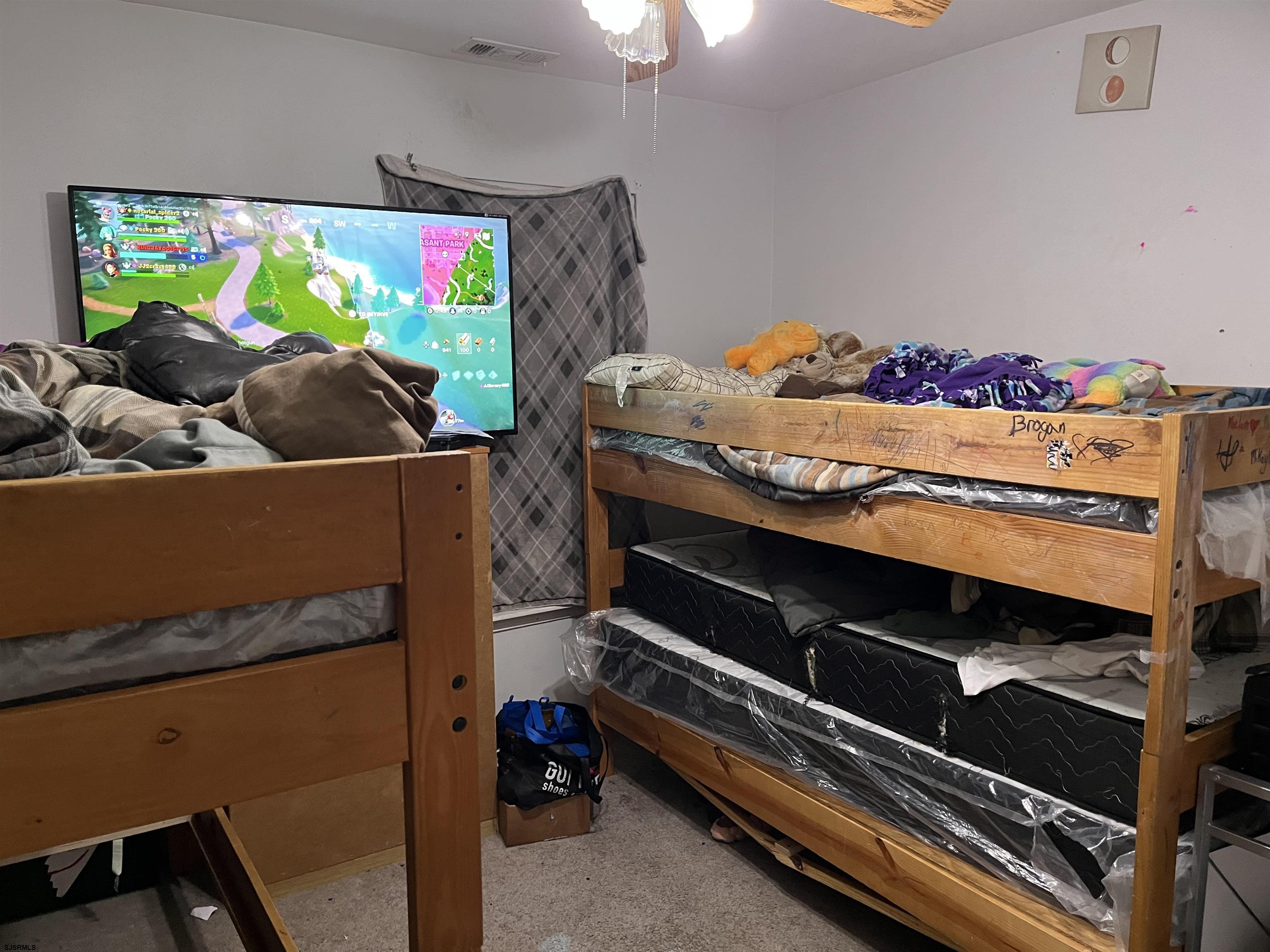 3107 Woodlands Ave Unit: 5
