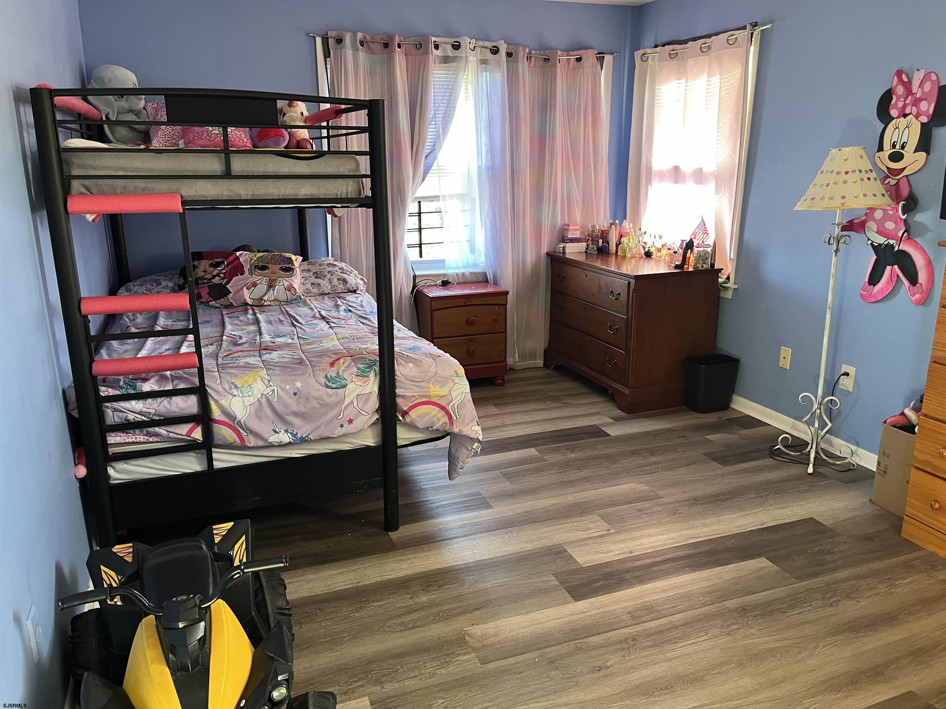 904 Skyline Condos Unit: 904