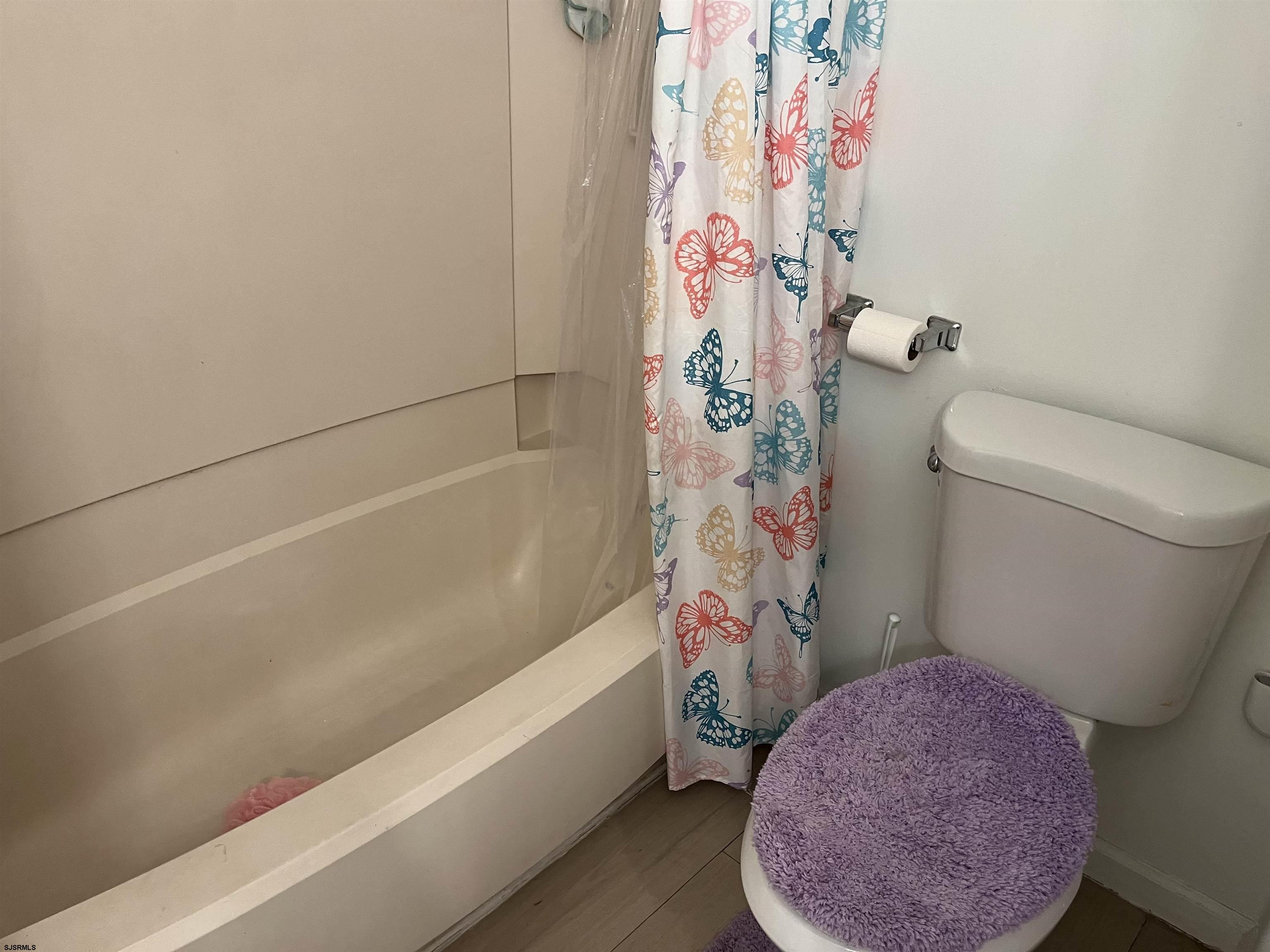4951 Cardigan Ct