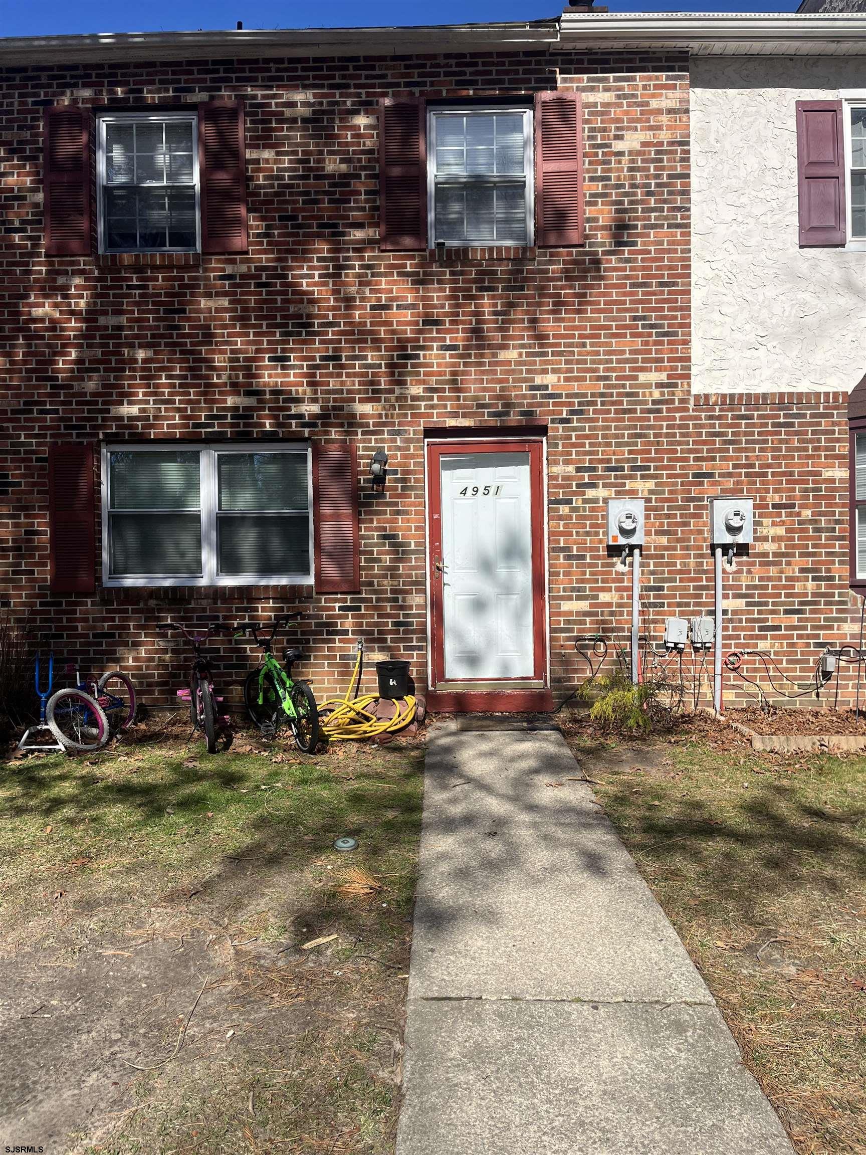 4951 Cardigan Ct