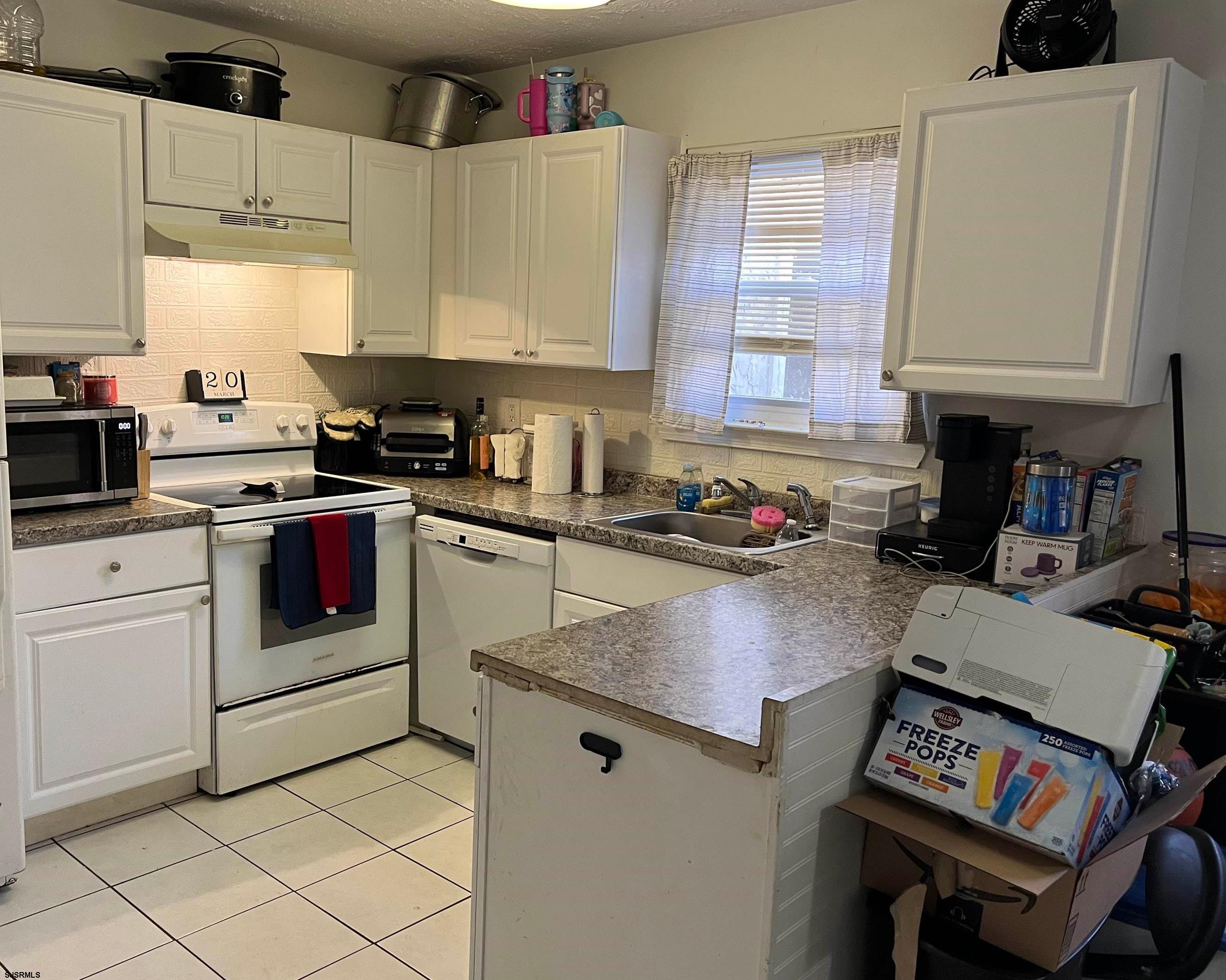 4951 Cardigan Ct