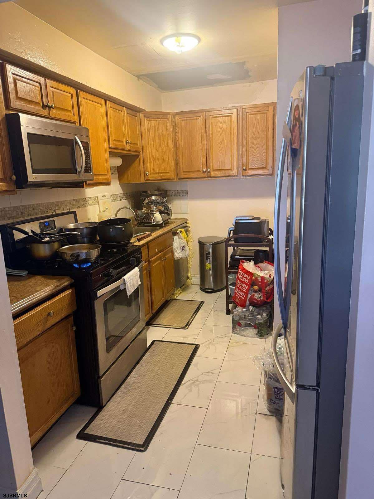 720 S New rd APT 2L