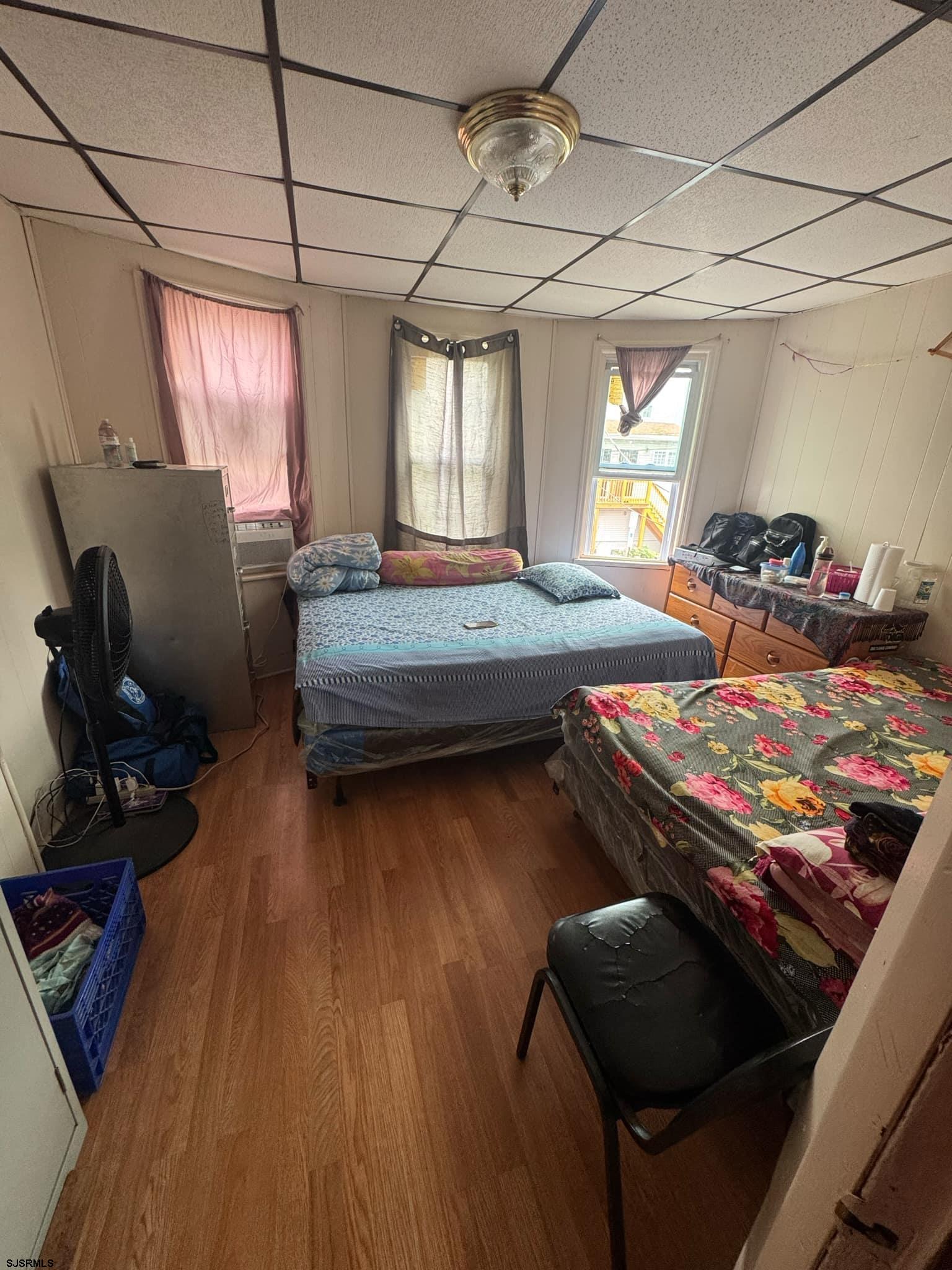 228 N TEXAS Ave