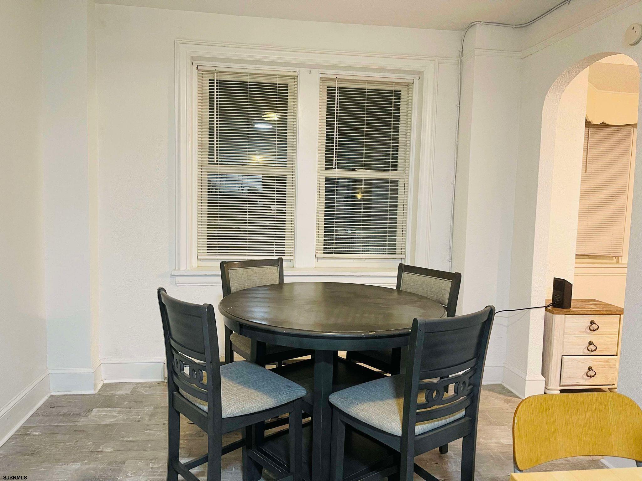 37 S Iowa Ave APT 2A