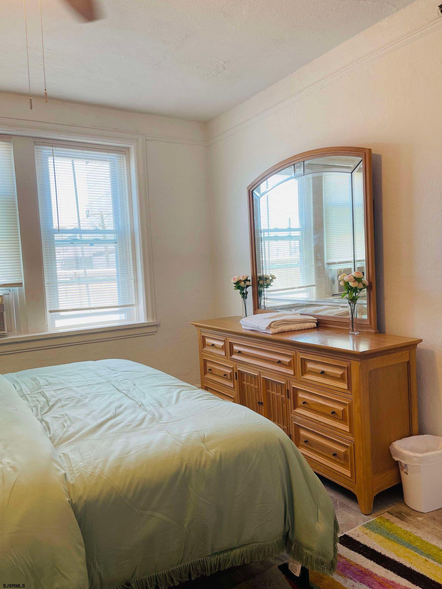 37 S Iowa Ave APT 2A