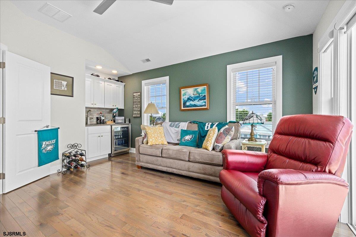 328 N Oxford Ave Ave