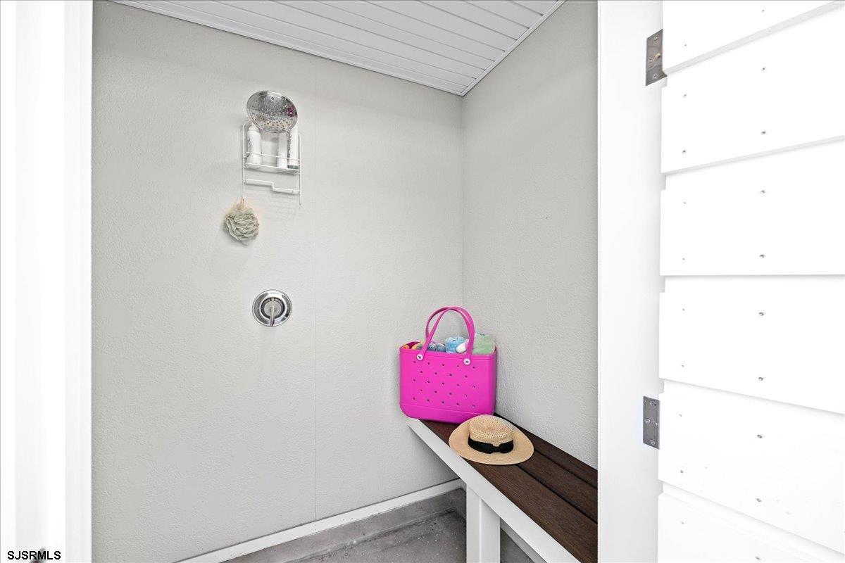 328 N Oxford Ave Ave