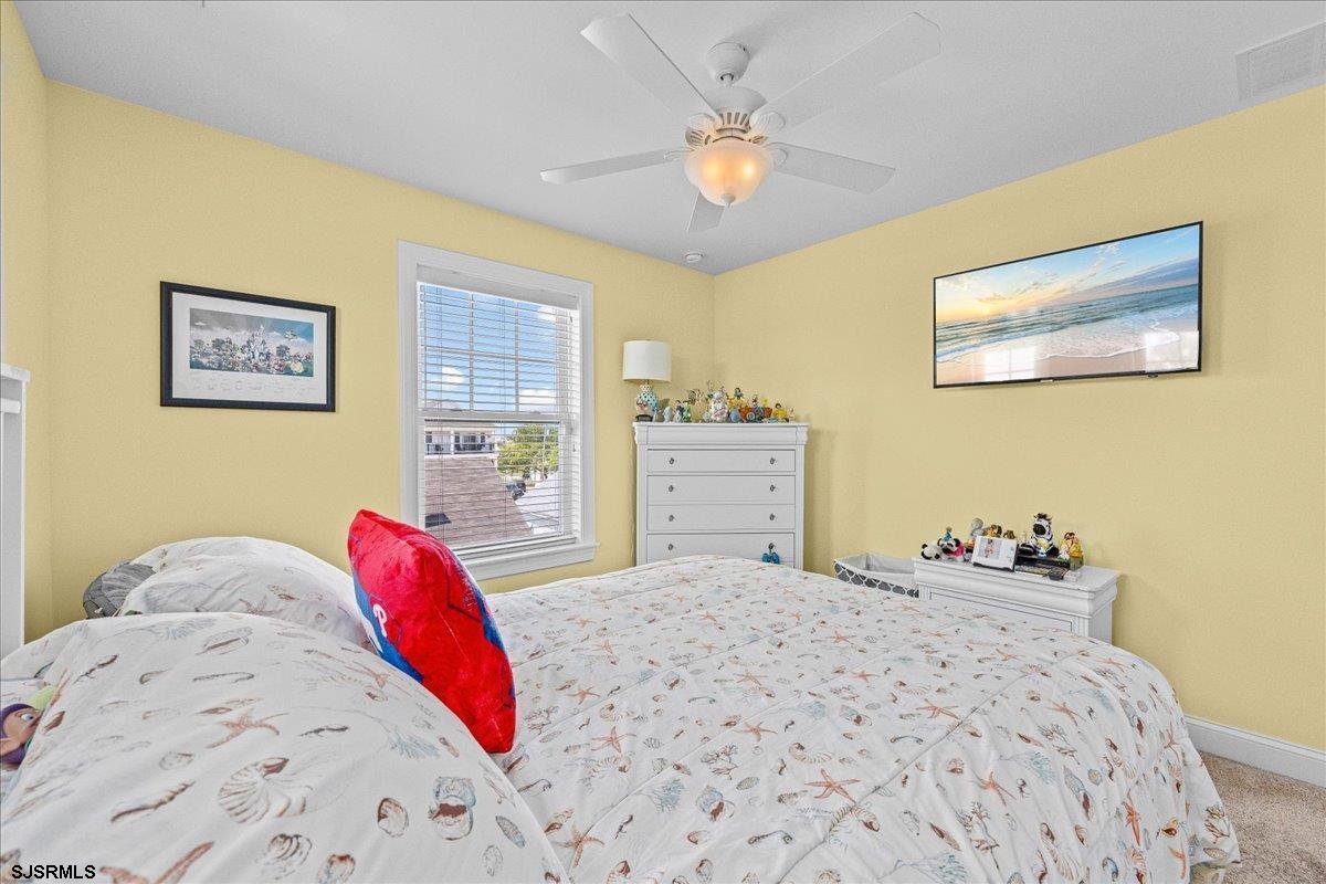 328 N Oxford Ave Ave