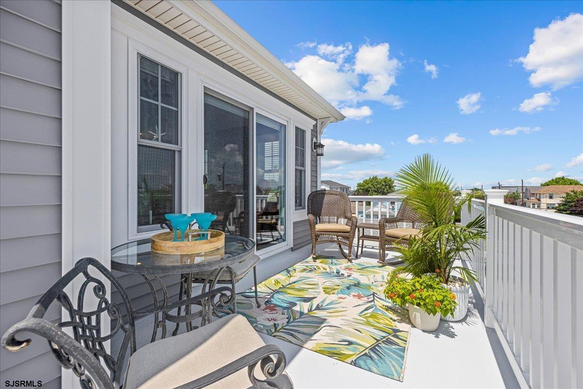 328 N Oxford Ave Ave