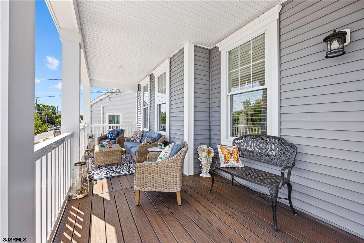 328 N Oxford Ave Ave