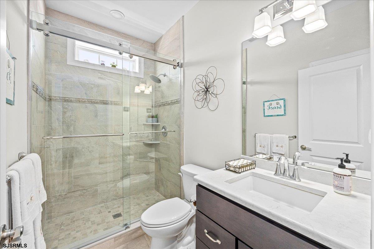 328 N Oxford Ave Ave