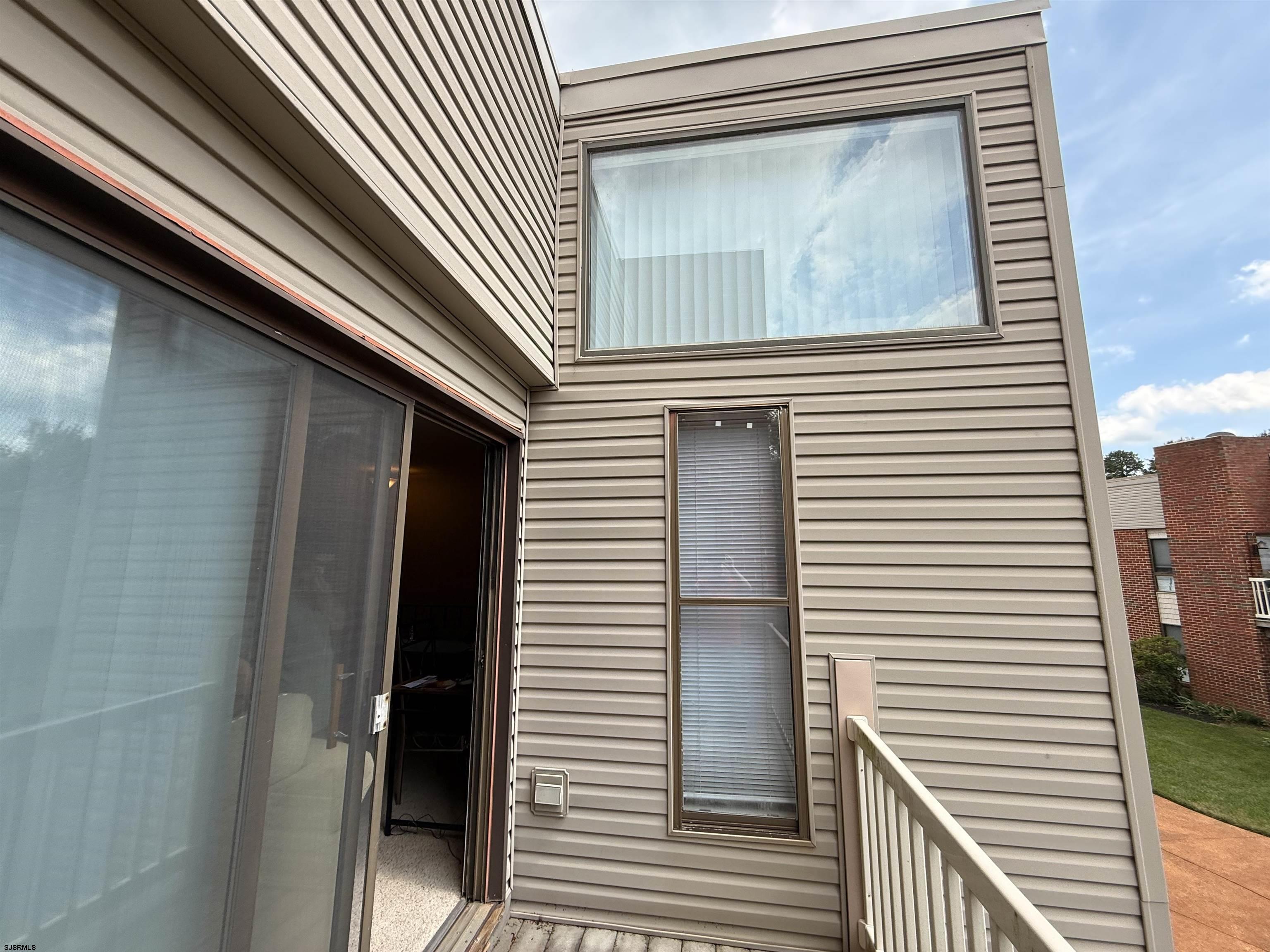 202 Pico Unit: 202