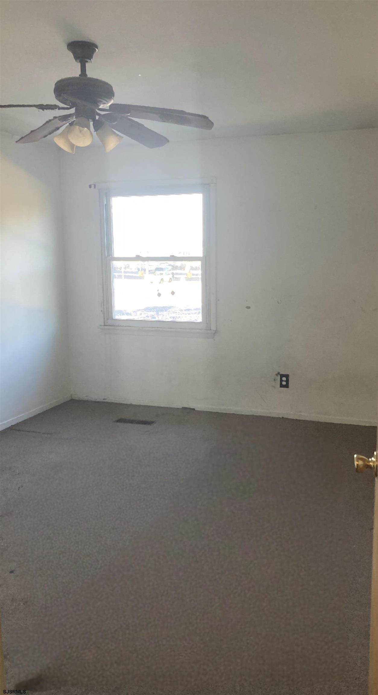 720 S New Rd Road Unit: 5B