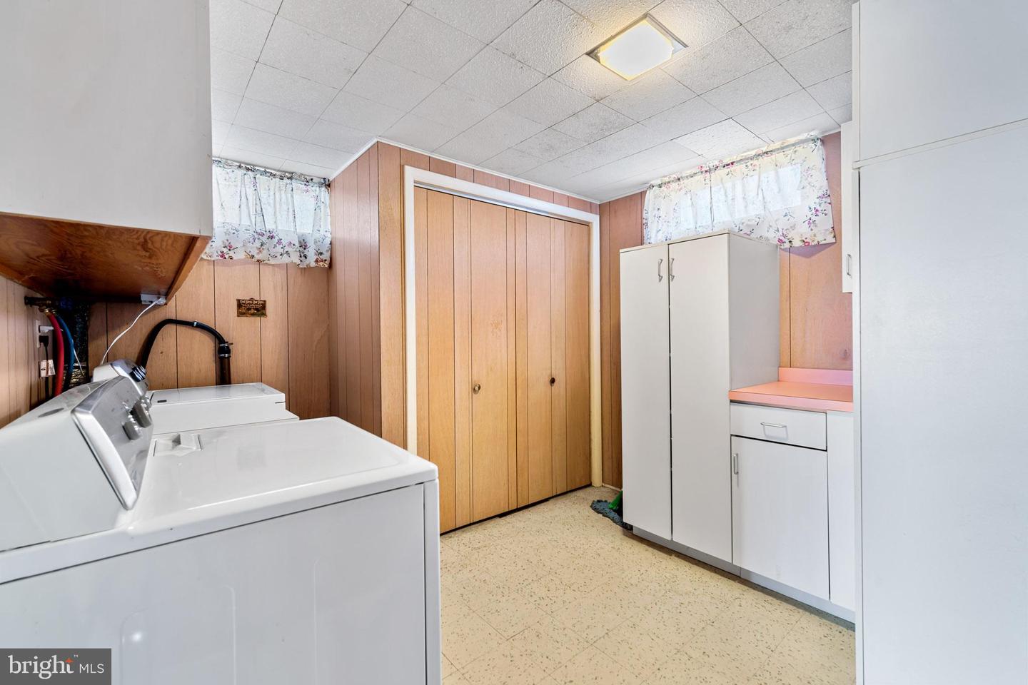4559 Catawba Ave
