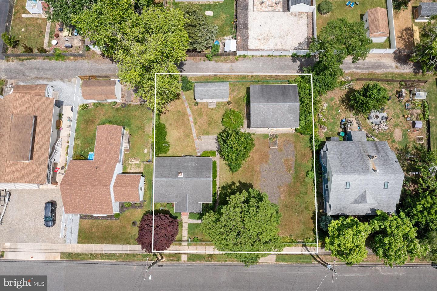 17 E Cedar Ave